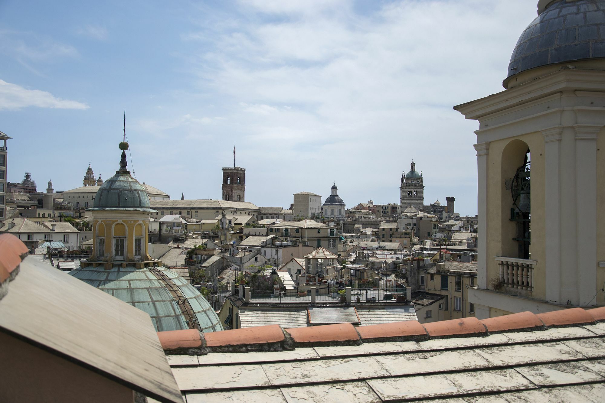 Sky On The Roofs - Il Cielo Sui Tetti Hotel Genoa Exterior photo